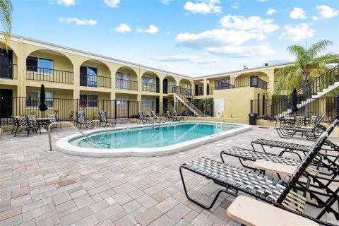 Condo in Tampa, Florida, 1 bedroom № 2095441 - photo 22