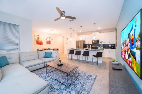 Adosado en venta en Kissimmee, Florida, 4 dormitorios, 177.81 m2 № 1733319 - foto 18