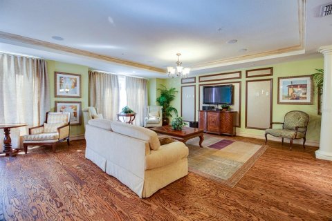 Condo in Orlando, Florida, 2 bedrooms  № 2400262 - photo 17