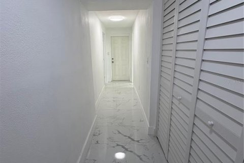 Casa en venta en Saint Petersburg, Florida, 3 dormitorios, 85.93 m2 № 1907277 - foto 16
