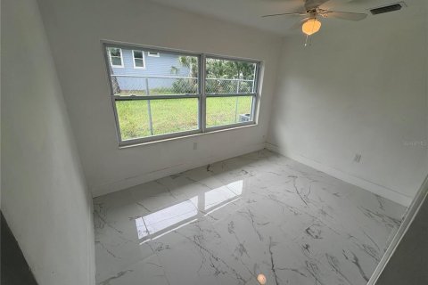 Casa en venta en Saint Petersburg, Florida, 3 dormitorios, 85.93 m2 № 1907277 - foto 25