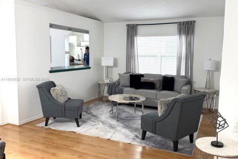 Villa ou maison à vendre à Boynton Beach, Floride: 4 chambres, 168.34 m2 № 2022176 - photo 8