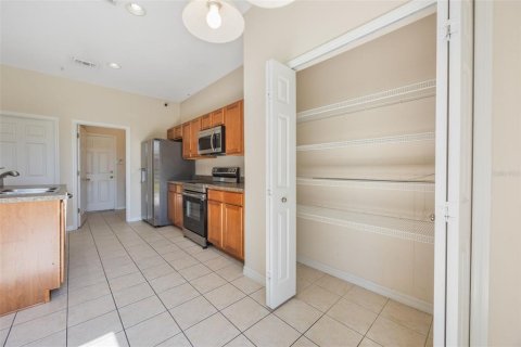 Townhouse in Orlando, Florida 3 bedrooms, 166.76 sq.m. № 1853734 - photo 16
