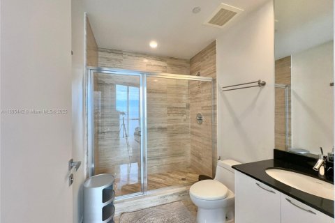 Copropriété à louer à Sunny Isles Beach, Floride: 3 chambres, 216.18 m2 № 1981652 - photo 20