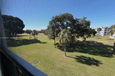 Condominio en venta en Margate, Florida, 2 dormitorios, 92.9 m2 № 1988856 - foto 1