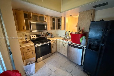 Condominio en venta en Margate, Florida, 2 dormitorios, 92.9 m2 № 1988856 - foto 7