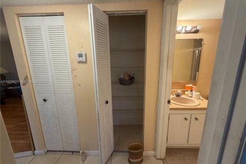 Condominio en venta en Margate, Florida, 2 dormitorios, 92.9 m2 № 1988856 - foto 26