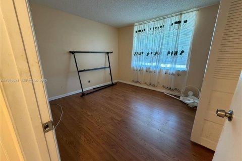 Condominio en venta en Margate, Florida, 2 dormitorios, 92.9 m2 № 1988856 - foto 3