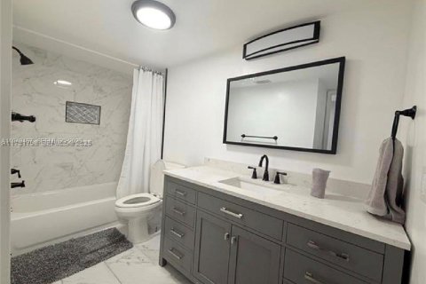 Купить кондоминиум в Плантация, Флорида 2 спальни, 118.91м2, № 2005709 - фото 19