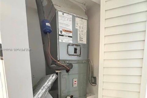 Купить кондоминиум в Плантация, Флорида 2 спальни, 118.91м2, № 2005709 - фото 28