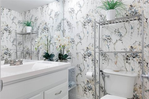 Copropriété à vendre à Hallandale Beach, Floride: 3 chambres, 165.37 m2 № 1939991 - photo 9