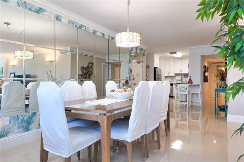 Copropriété à vendre à Hallandale Beach, Floride: 3 chambres, 165.37 m2 № 1939991 - photo 6