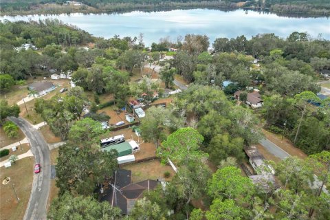 House in Silver Springs Shores, Florida 3 bedrooms, 171.68 sq.m. № 1735175 - photo 1