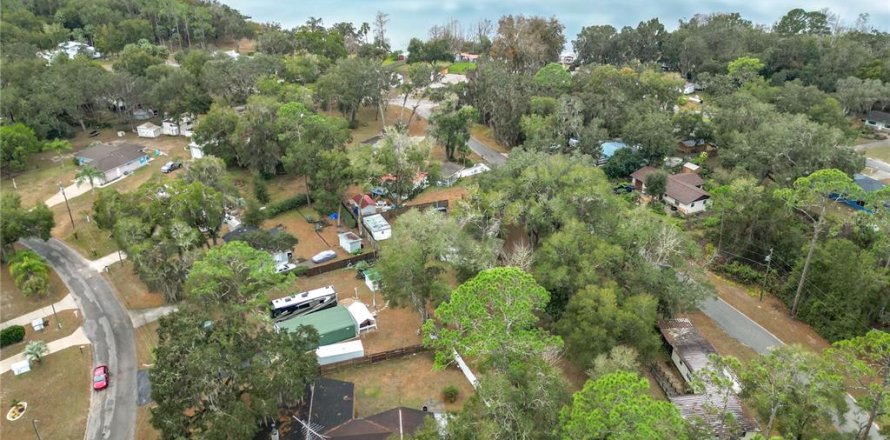House in Silver Springs Shores, Florida 3 bedrooms, 171.68 sq.m. № 1735175