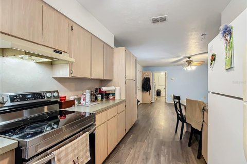 House in Silver Springs Shores, Florida 3 bedrooms, 171.68 sq.m. № 1735175 - photo 4