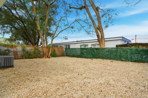 Casa en venta en Miami, Florida, 3 dormitorios, 97.55 m2 № 2002798 - foto 22