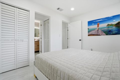 Casa en venta en Miami, Florida, 3 dormitorios, 97.55 m2 № 2002798 - foto 12