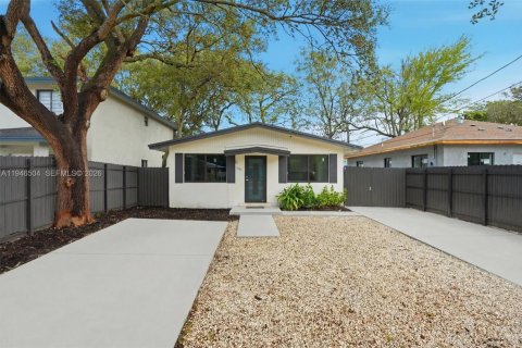 Casa en Miami, Florida 3 dormitorios, 97.55 m2 № 2002798