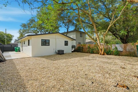 Casa en venta en Miami, Florida, 3 dormitorios, 97.55 m2 № 2002798 - foto 23