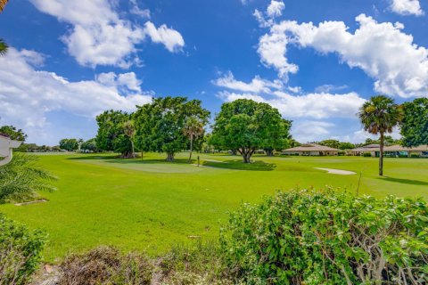 Townhouse in Jupiter, Florida 2 bedrooms, 182.92 sq.m. № 1145913 - photo 1