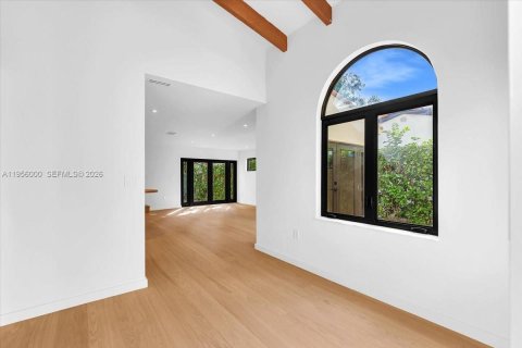 Купить виллу или дом в Корал-Гейблс, Флорида 3 спальни, 203.73м2, № 2012039 - фото 11