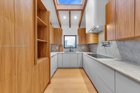 Купить виллу или дом в Корал-Гейблс, Флорида 3 спальни, 203.73м2, № 2012039 - фото 27