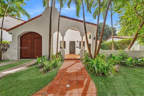 Купить виллу или дом в Корал-Гейблс, Флорида 3 спальни, 203.73м2, № 2012039 - фото 5