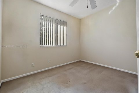House in Homestead, Florida 3 bedrooms, 110.74 sq.m. № 1478988 - photo 20