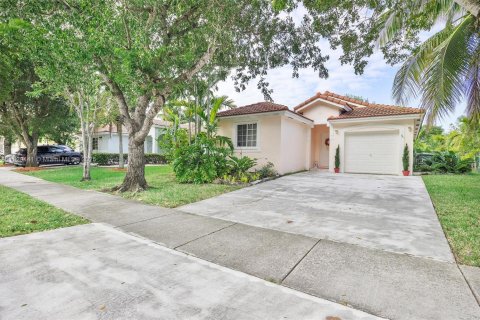 House in Homestead, Florida 3 bedrooms, 110.74 sq.m. № 1478988 - photo 2