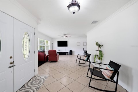 Casa en venta en Brandon, Florida, 5 dormitorios, 206.06 m2 № 2126891 - foto 1