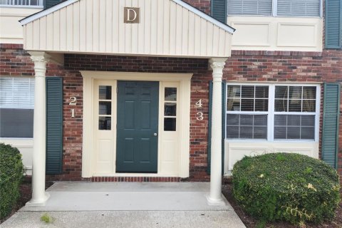 Condominio en Lakeland, Florida, 2 dormitorios  № 2105227