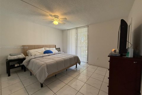 Condominio en venta en Miami, Florida, 2 dormitorios, 89.65 m2 № 1476738 - foto 12