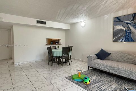 Condominio en venta en Miami, Florida, 2 dormitorios, 89.65 m2 № 1476738 - foto 6