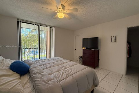 Condominio en venta en Miami, Florida, 2 dormitorios, 89.65 m2 № 1476738 - foto 14