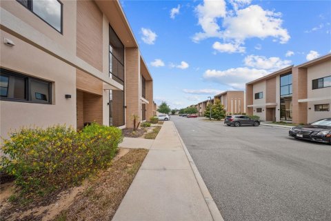 Townhouse in Kissimmee, Florida 4 bedrooms, 218.88 sq.m. № 2097204 - photo 22