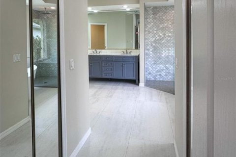 House in Sarasota, Florida 3 bedrooms, 214.05 sq.m. № 1870160 - photo 24