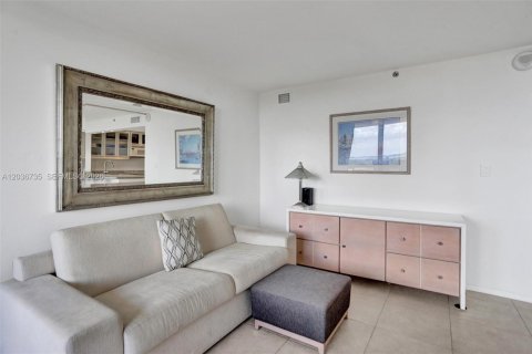 Copropriété à vendre à Miami Beach, Floride: 1 chambre, 82.68 m2 № 2155022 - photo 19