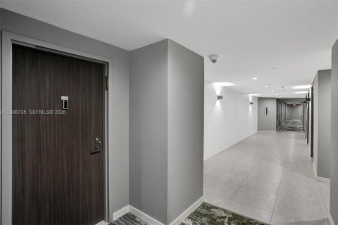Copropriété à vendre à Miami Beach, Floride: 1 chambre, 82.68 m2 № 2155022 - photo 30