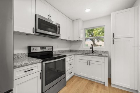 Casa en venta en Lakeland, Florida, 3 dormitorios, 75.81 m2 № 1878220 - foto 7