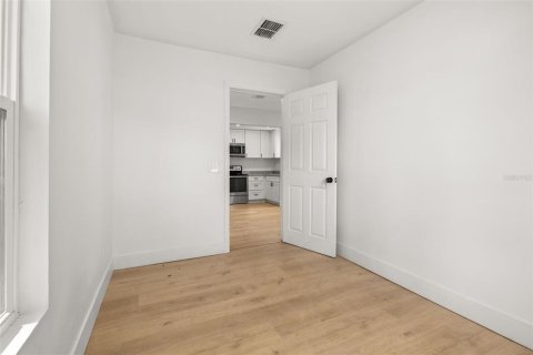 Casa en venta en Lakeland, Florida, 3 dormitorios, 75.81 m2 № 1878220 - foto 27