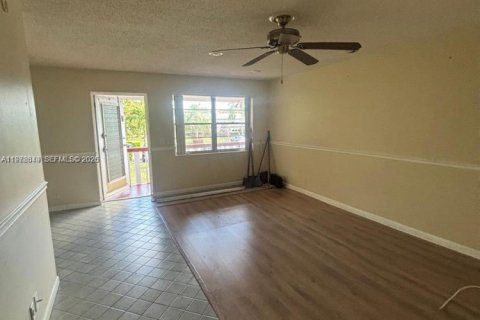 Condominio en venta en West Palm Beach, Florida, 2 dormitorios, 74.14 m2 № 2042143 - foto 7