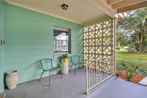 House in Sanford, Florida 3 bedrooms, 132.48 sq.m. № 1806676 - photo 3