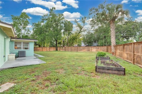House in Sanford, Florida 3 bedrooms, 132.48 sq.m. № 1806676 - photo 24