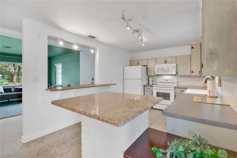 House in Sanford, Florida 3 bedrooms, 132.48 sq.m. № 1806676 - photo 10