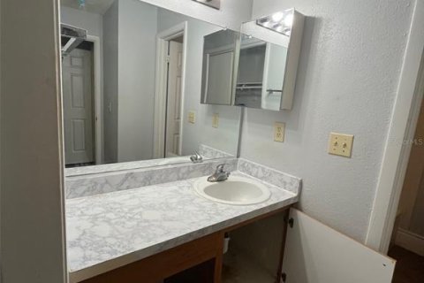 Condominio en alquiler en Orlando, Florida, 3 dormitorios, 132.48 m2 № 1915675 - foto 12