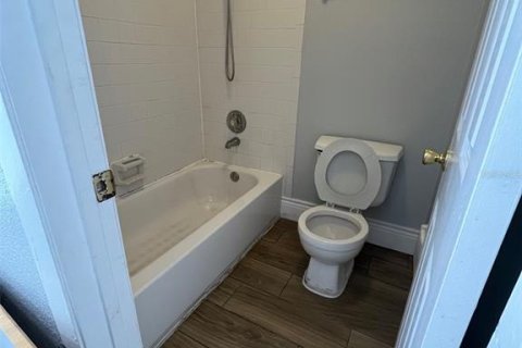 Condominio en alquiler en Orlando, Florida, 3 dormitorios, 132.48 m2 № 1915675 - foto 13