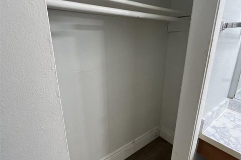 Condominio en alquiler en Orlando, Florida, 3 dormitorios, 132.48 m2 № 1915675 - foto 11