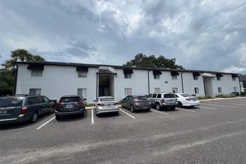 Condominio en alquiler en Orlando, Florida, 3 dormitorios, 132.48 m2 № 1915675 - foto 1