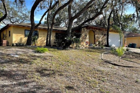 House in Port Richey, Florida 3 bedrooms, 200.11 sq.m. № 1778746 - photo 2