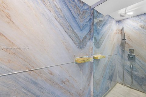 Снять в аренду кондоминиум в Майами-Бич, Флорида 1 спальня, 56.67м2, № 1998963 - фото 19